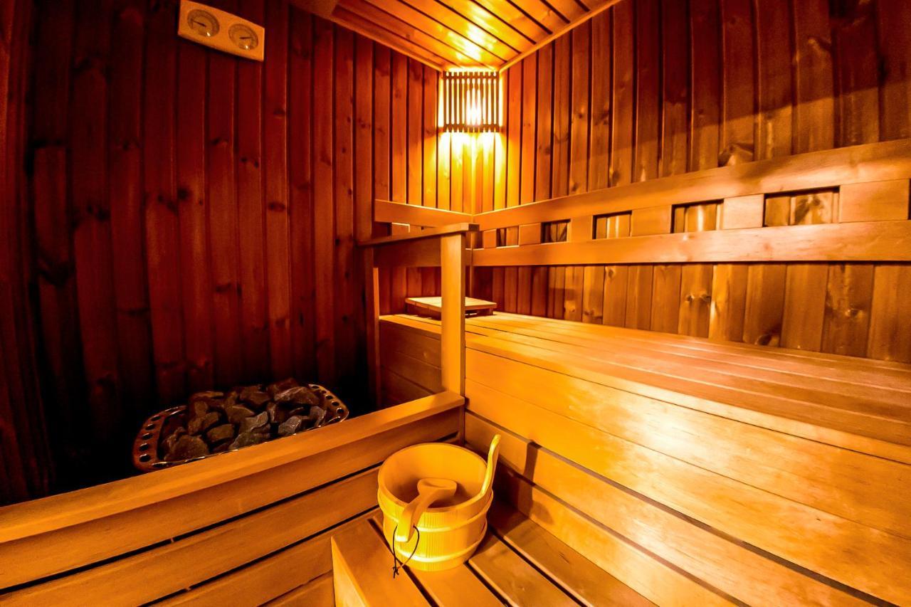 Cvse Clubhaz Es Panzio Bed and Breakfast Cegléd Buitenkant foto