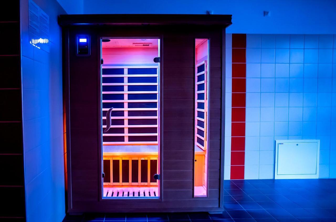 Cvse Clubhaz Es Panzio Bed and Breakfast Cegléd Buitenkant foto